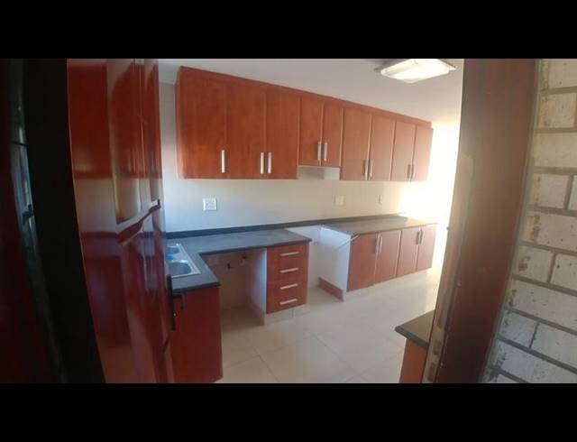 3 BEDROOM PROPERTY TO RENT IN OVERPORT
